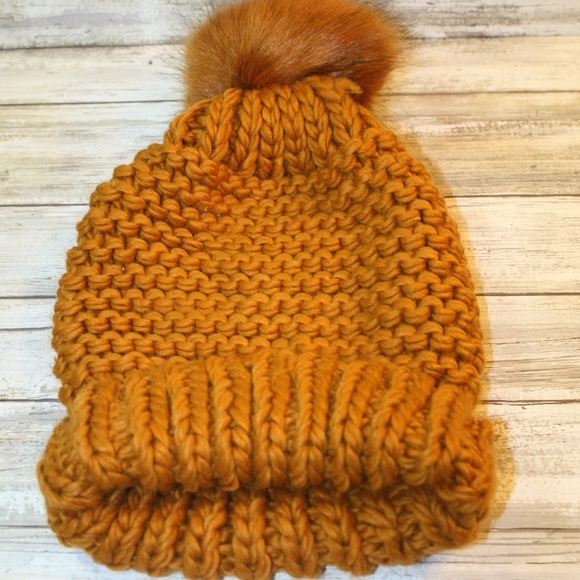 Free People Skyline Pom-Pom Beanie - Gold - Picture 4 of 5
